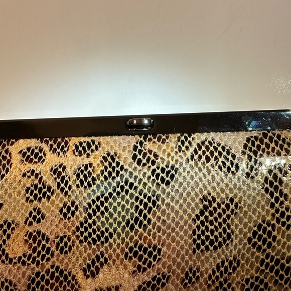 RARE Cach'e Animal Print Faux Leather Snap Lock Clutch Wallet 8x4 CC Holder - Picture 12 of 13
